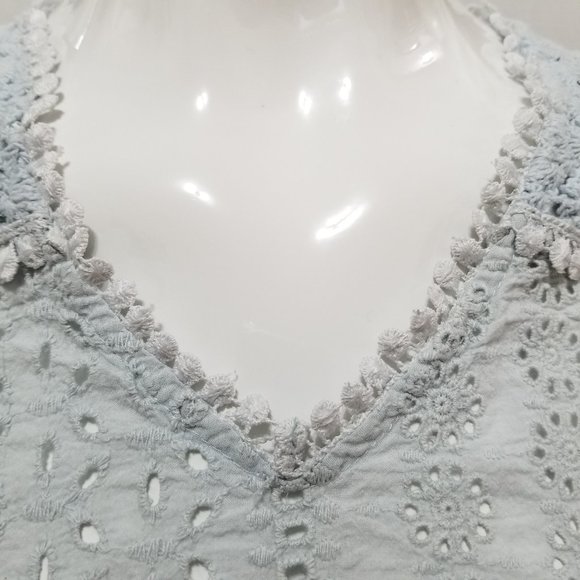 Joie top Small floral eyelet v-neck pom trim crochet detailing sleeveless v-neck - Picture 5 of 11